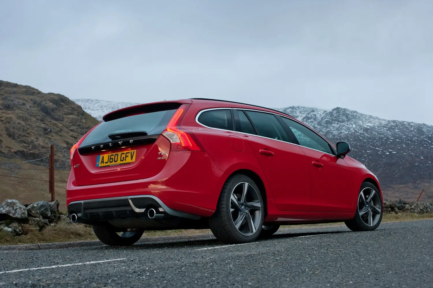 Volvo V60 V60 1.6 D D2 R-Design Powershift 4
