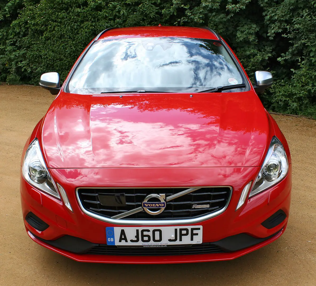 Volvo V60 V60 2.0 D D3 R-Design Geartronic 4