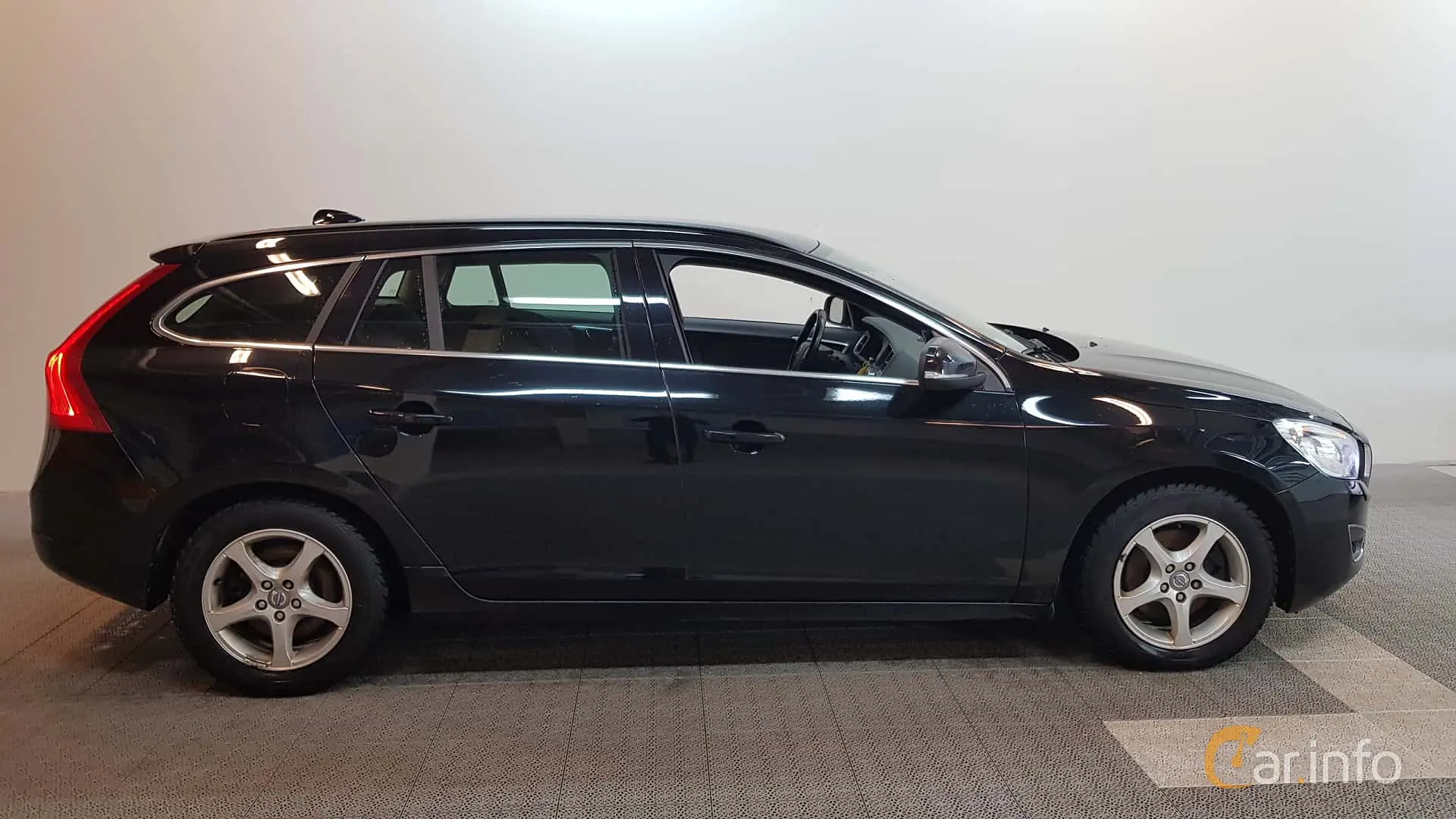 Volvo V60 V60 2.0 D D4 Premium Geartronic 4