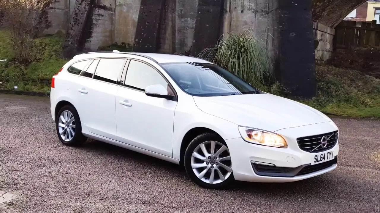 Volvo V60 V60 2.0 D D4 Advance Geartronic 3