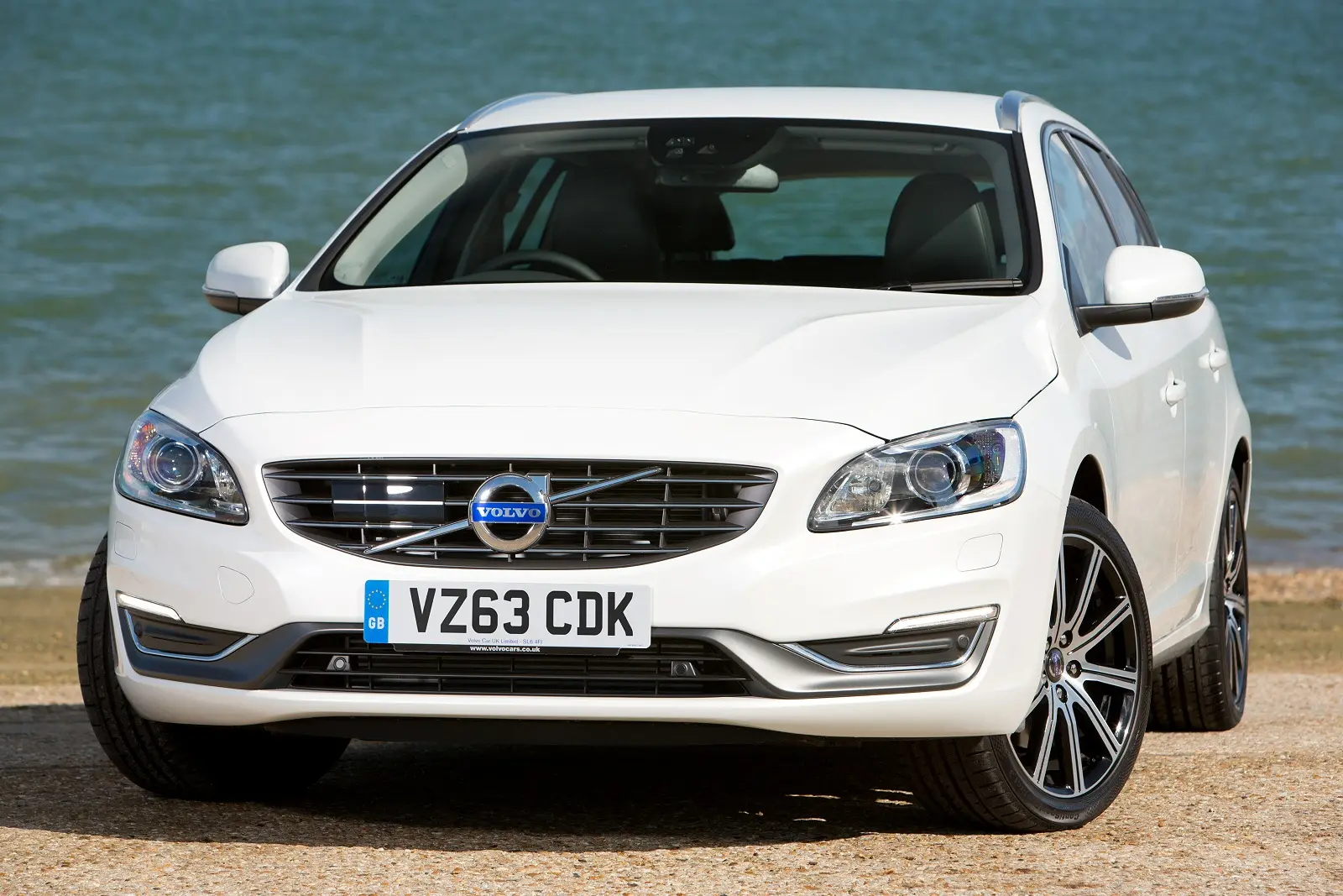 Volvo V60 V60 2.0 D D4 Premium Geartronic 4