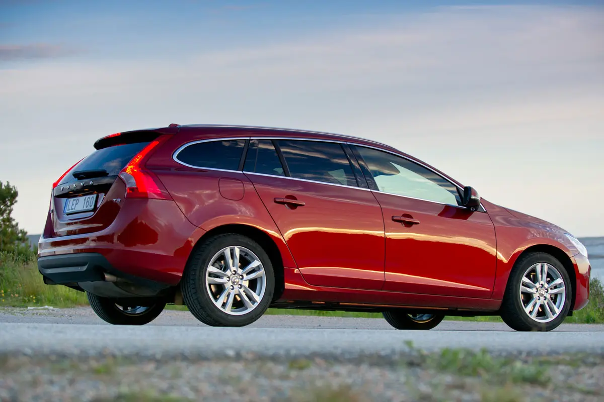Volvo V60 V60 2.4 D D5 Geartronic 4