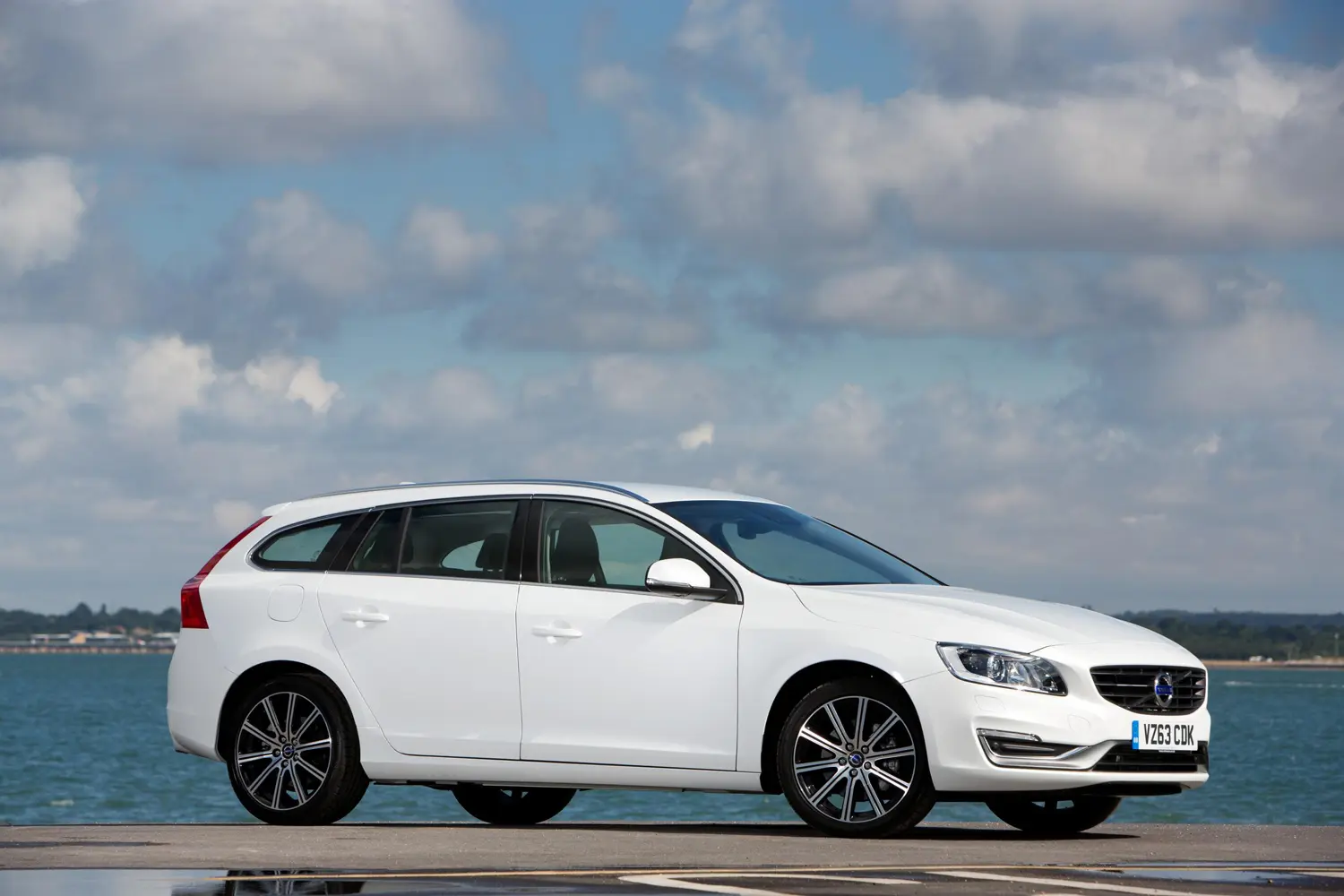 Volvo V60 V60 2.0 T5 Advance Geartronic 6