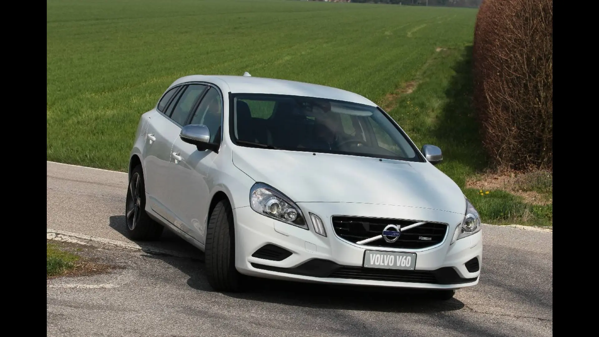 Volvo V60 V60 2.4 D D5 AWD R-Design Geartronic 4