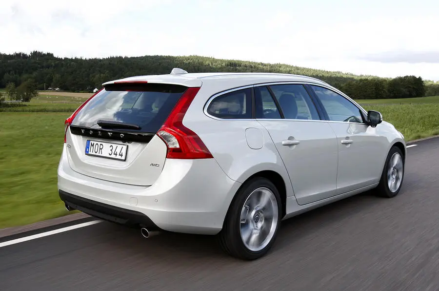 Volvo V60 V60 2.4 D D5 AWD 4