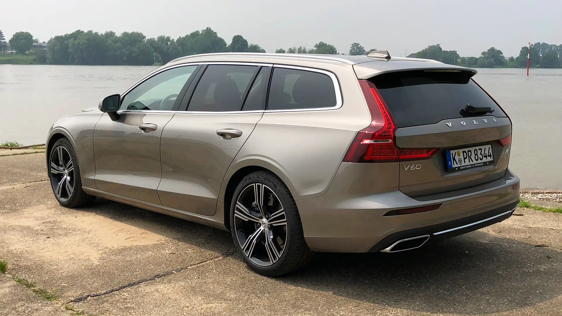 Volvo V60 V60 3.0 T6 AWD 5