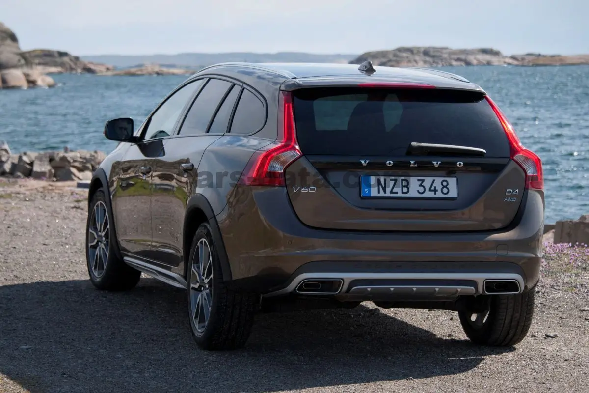 Volvo V60 Cross Country V60 Cross Country 2.0 D D4 Advance Geartronic 4