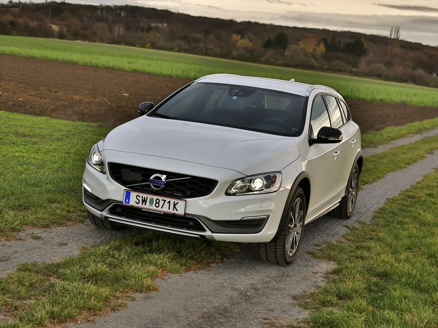 Volvo V60 Cross Country V60 Cross Country 2.0 D D4 Advance Geartronic 7