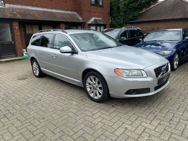Volvo V70 V70 2.0 T5 Premium Powershift 5