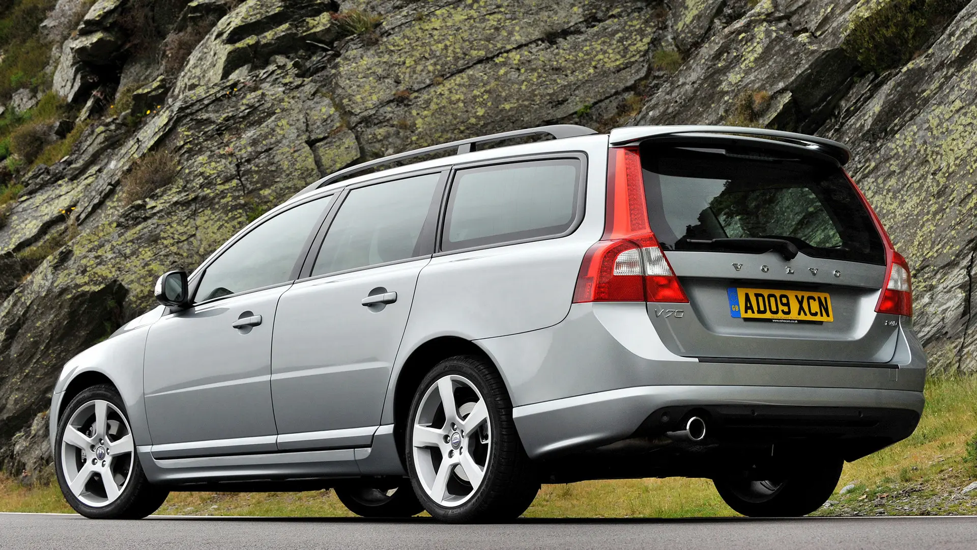 Volvo V70 V70 2.4 D D5 R-Design Geartronic 3