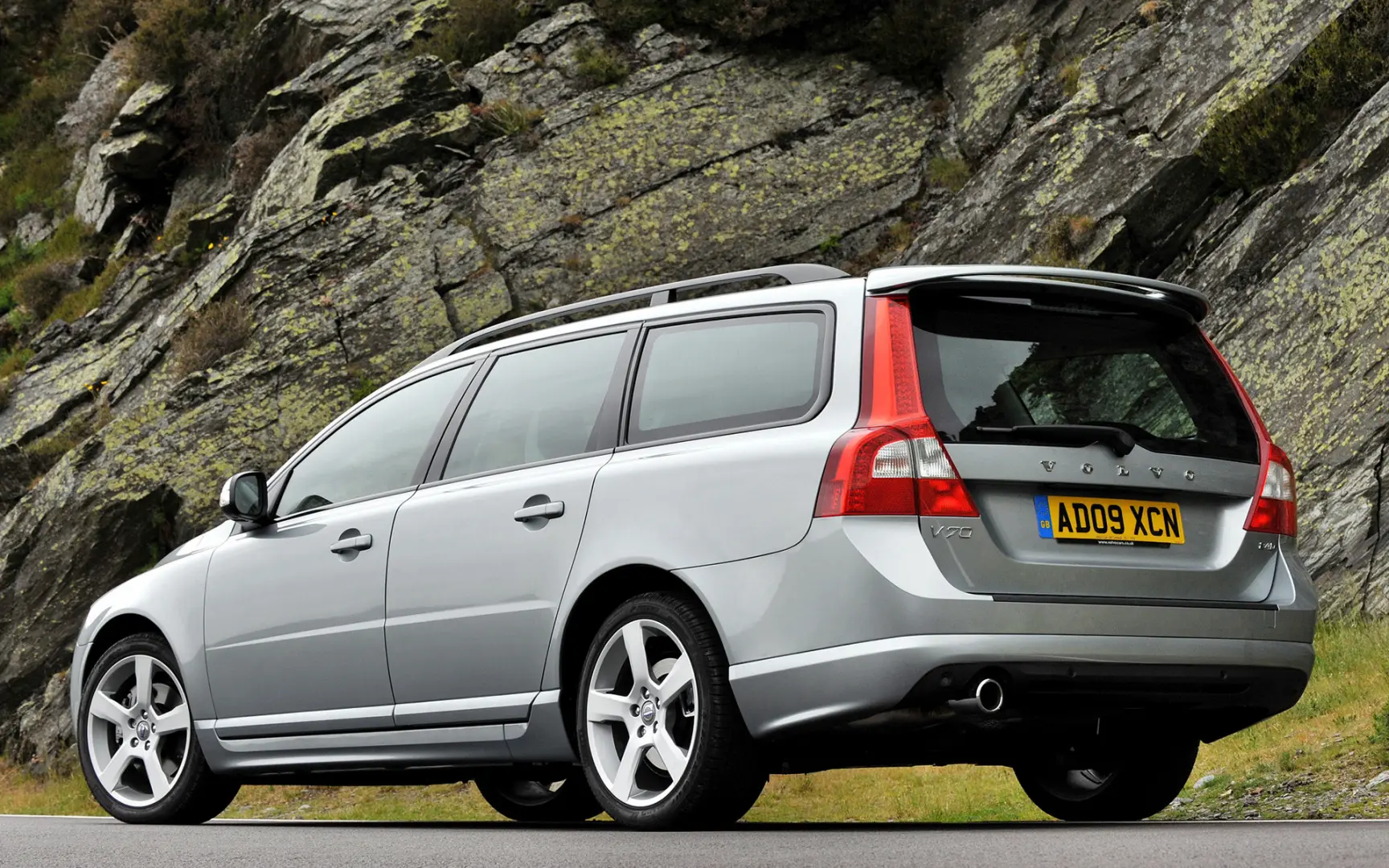 Volvo V70 V70 2.4 D D5 AWD R-Design Geartronic 6