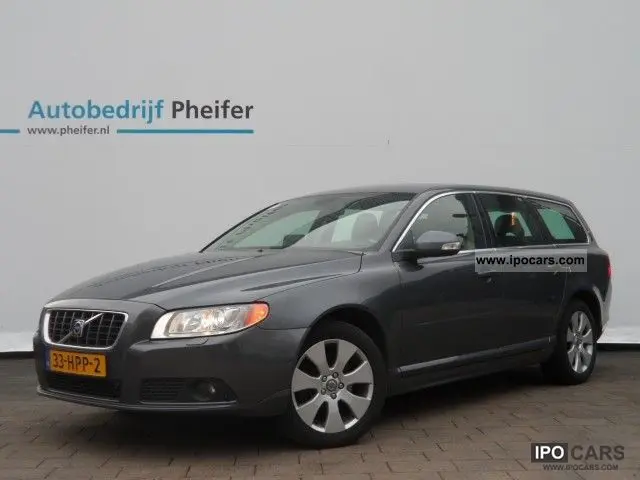 Volvo V70 V70 2.4 D D5 Geartronic 5