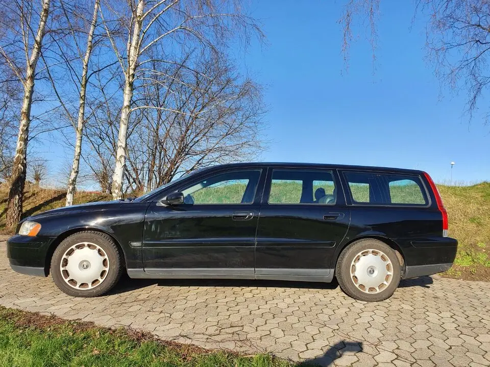 Volvo V70 V70 2.4 D D5 Kinetic 4
