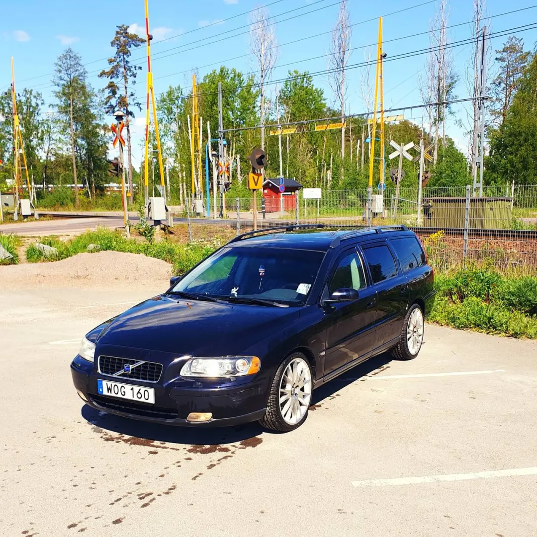 Volvo V70 V70 2.4 D D5 Kinetic 2