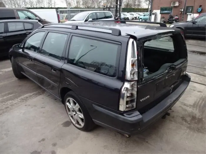 Volvo V70 V70 2.4 D D5 AWD Kinetic 3