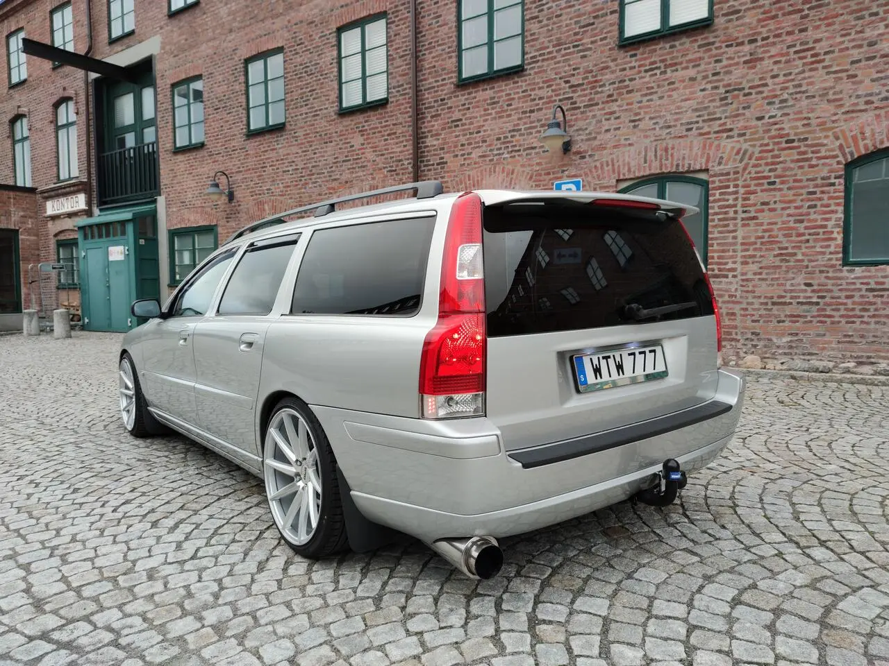 Volvo V70 V70 2.4 D D5 Momentum 3