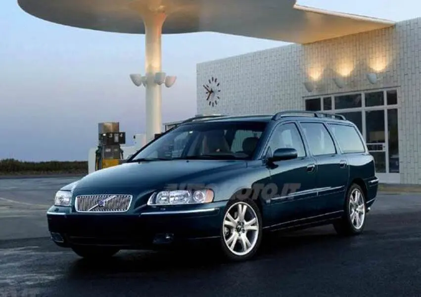 Volvo V70 V70 2.4 D D5 Momentum 4