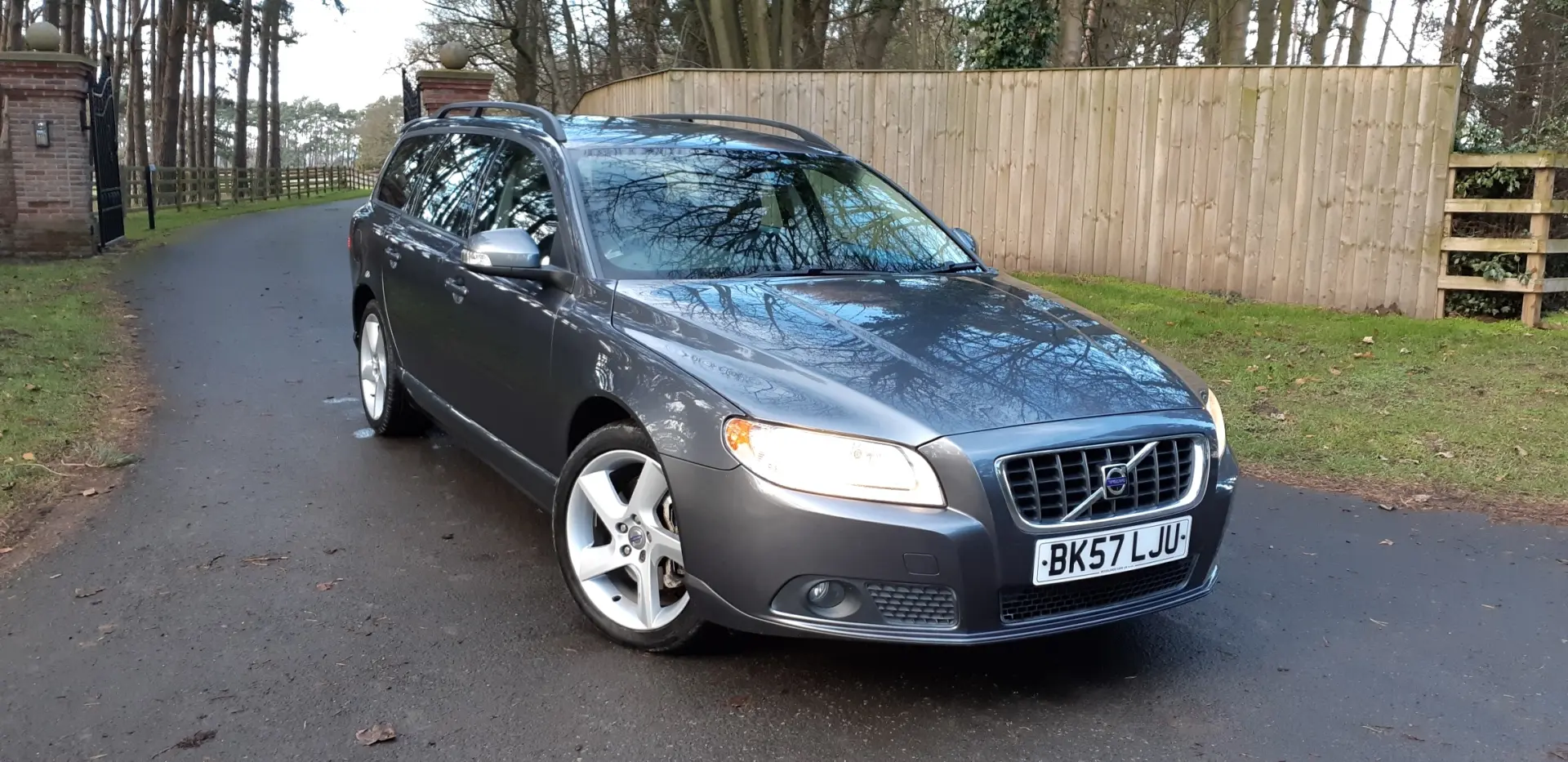 Volvo V70 V70 2.4 D D5 Premium Edition Geartronic 3