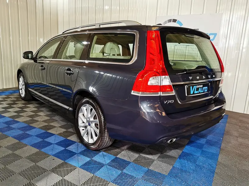 Volvo V70 V70 2.4 D D5 Premium Geartronic 5