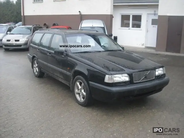 Volvo V70 V70 2.5 T AWD 1