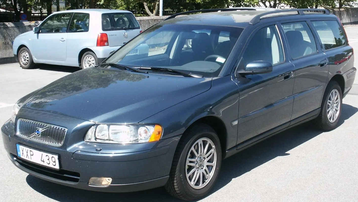 Volvo V70 V70 2.5 T AWD Silver Edition 3