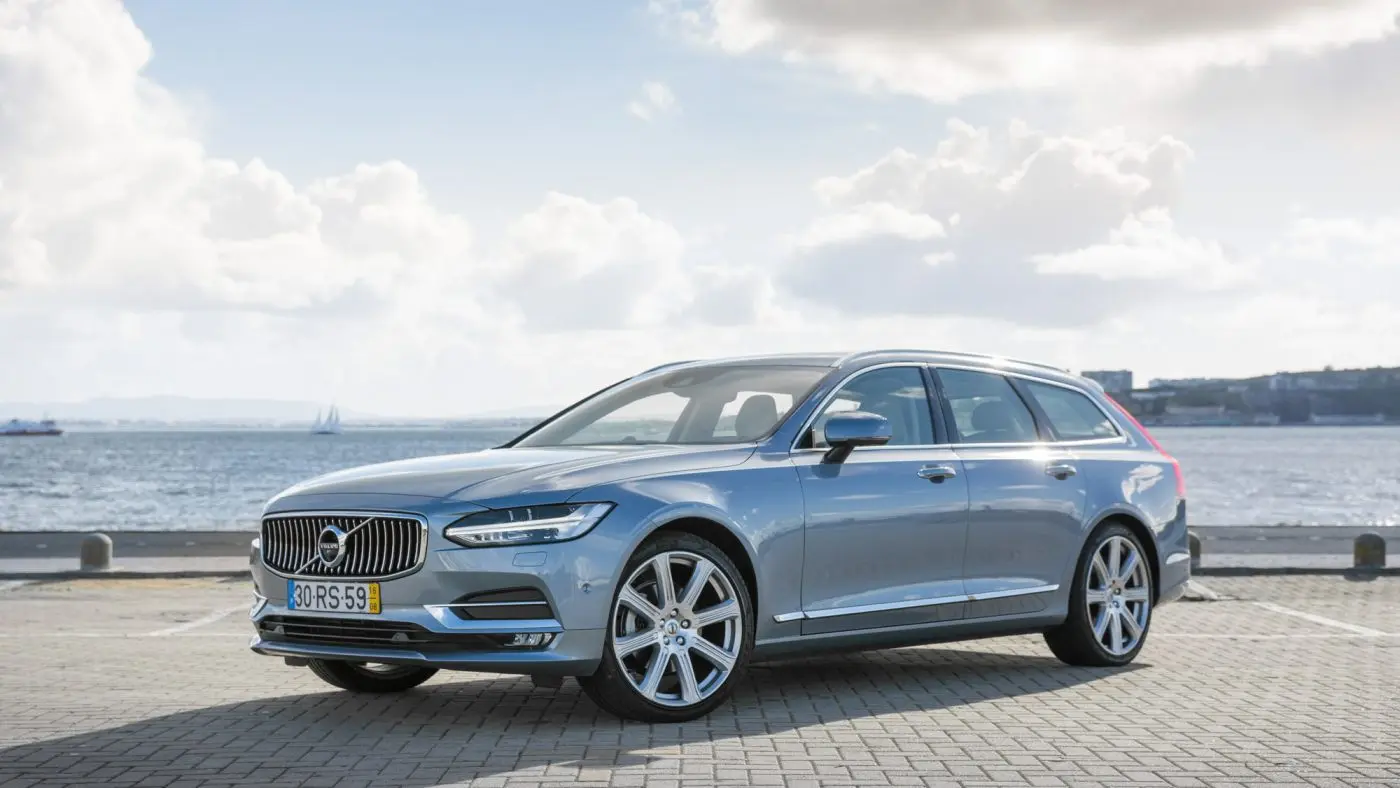 Volvo V90 V90 2.0 D4 Momentum Geartronic 5