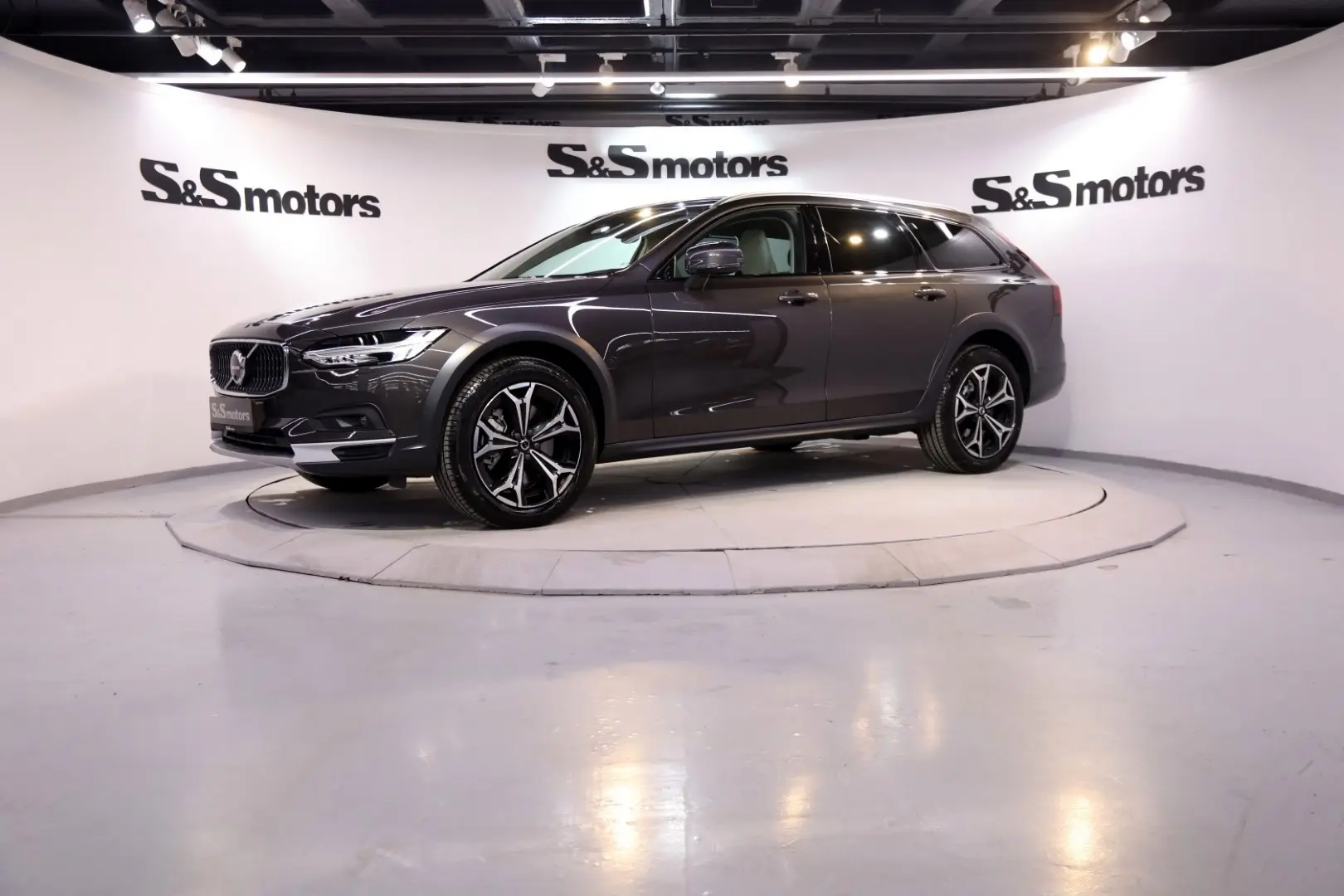 Volvo V90 Cross Country V90 Cross Country 2.0 D B5 AWD Plus Bright 7