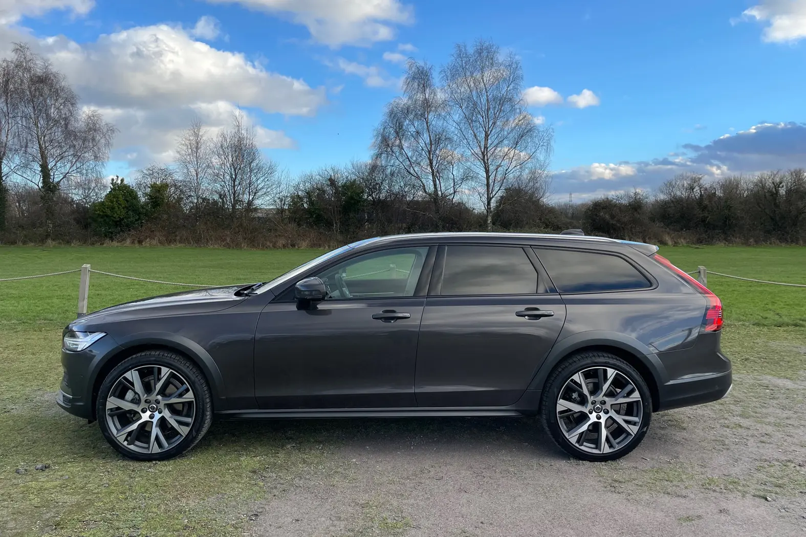 Volvo V90 Cross Country V90 Cross Country 2.0 D B5 AWD Ultimate Bright 4