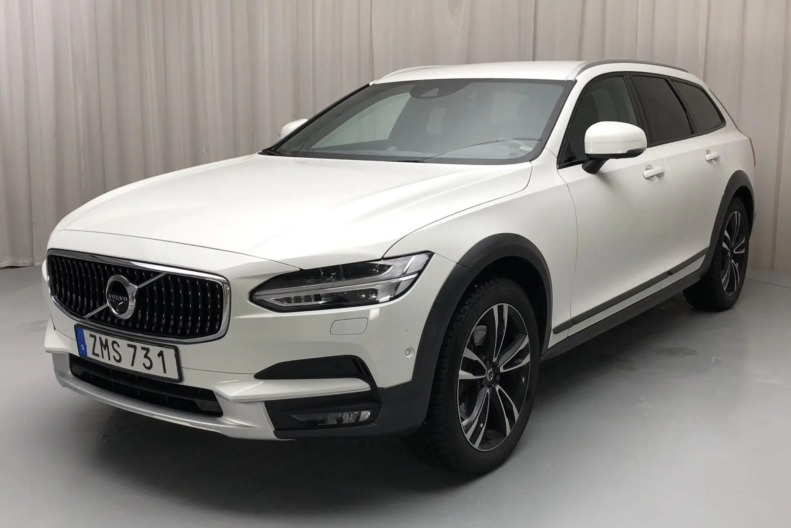 Volvo V90 Cross Country V90 Cross Country 2.0 D D5 AWD Plus Geartronic 6