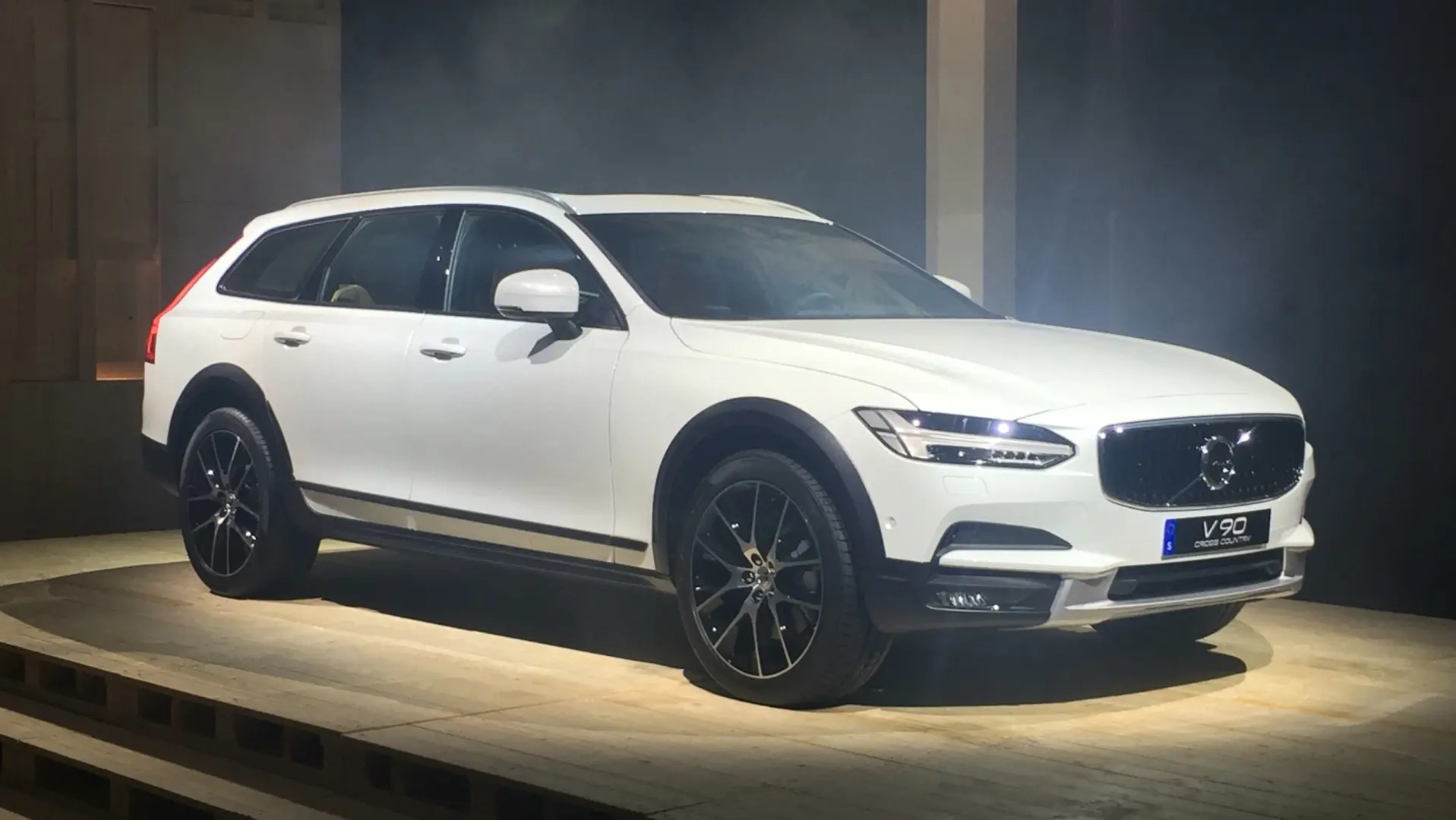 Volvo V90 Cross Country V90 Cross Country 2.0 D B5 AWD Pro Geartronic 5