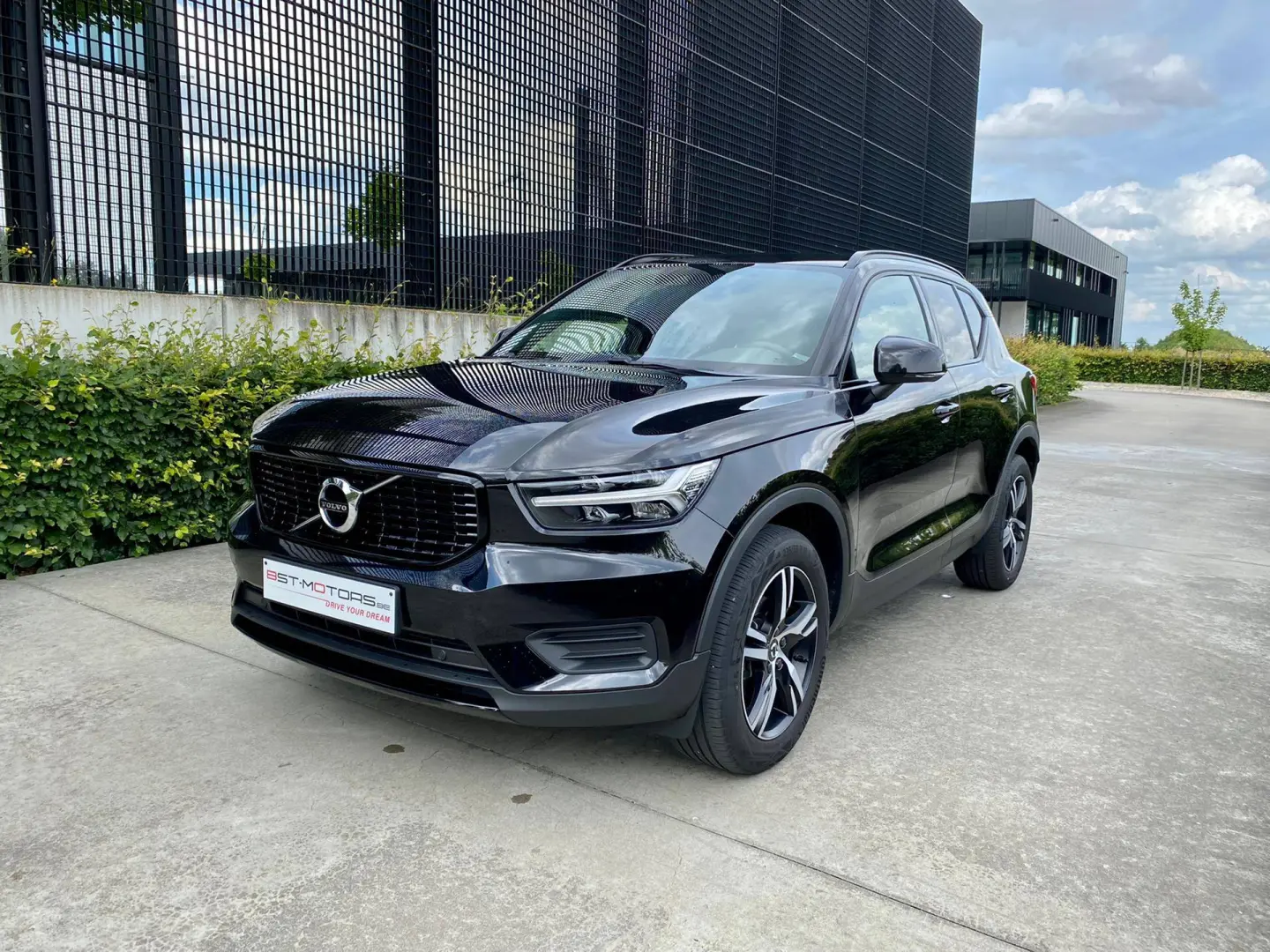 Volvo XC40 XC40 1.5 T3 R-Design Geartronic 4