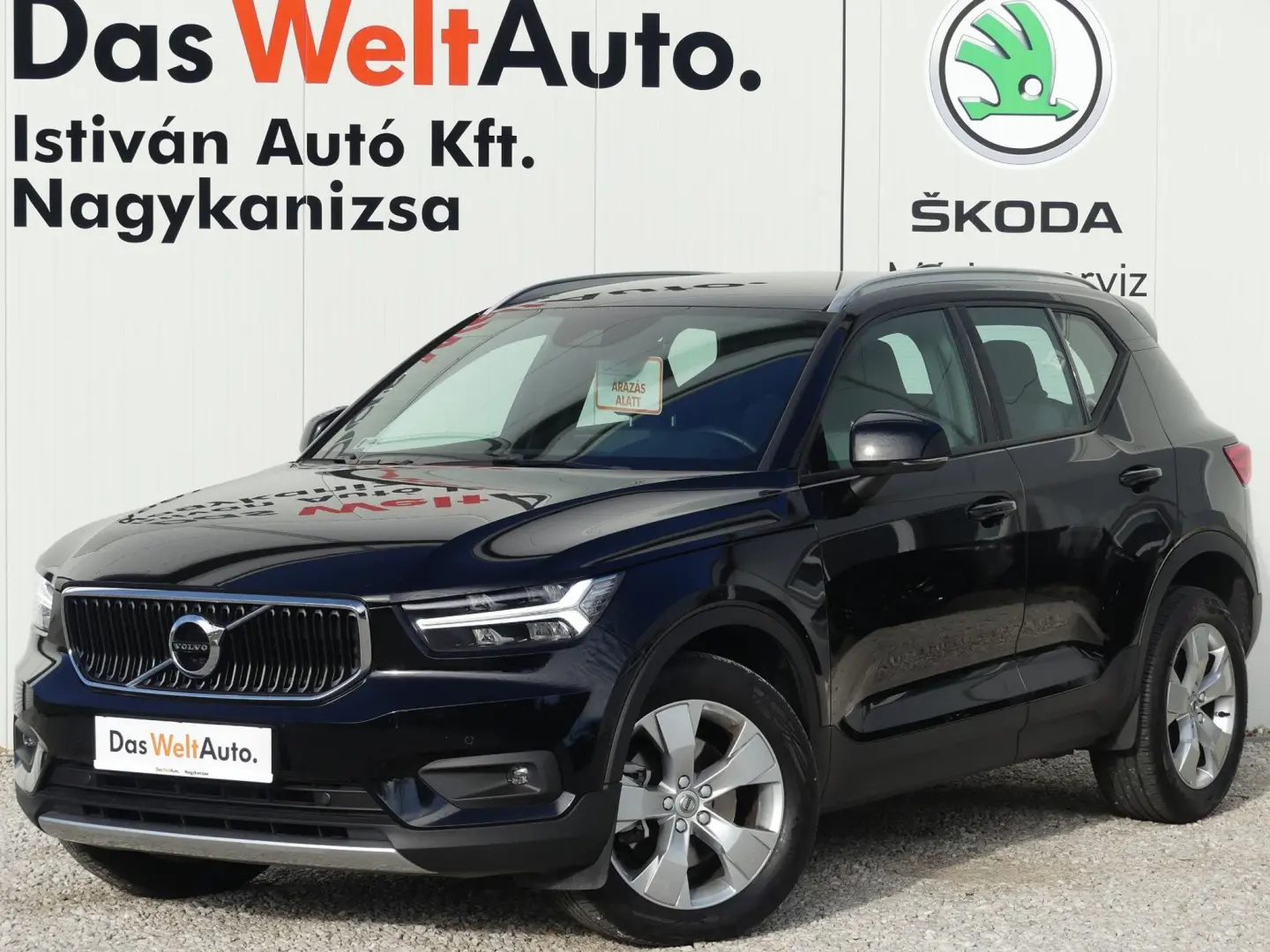 Volvo XC40 XC40 2.0 B4 AWD Momentum Geartronic	 4
