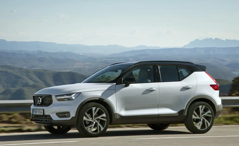 Volvo XC40 XC40 2.0 B4 AWD R-Design Geartronic 5