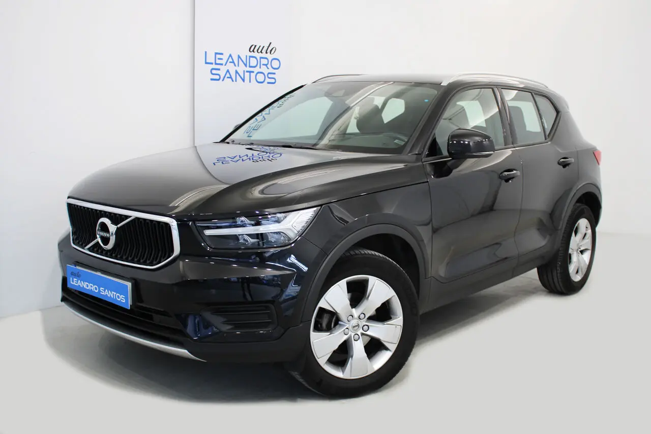 Volvo XC40 XC40 2.0 D D3 Momentum Geartronic 2