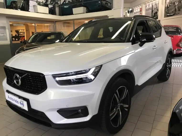 Volvo XC40 XC40 2.0 D D3 R-Design Geartronic 2