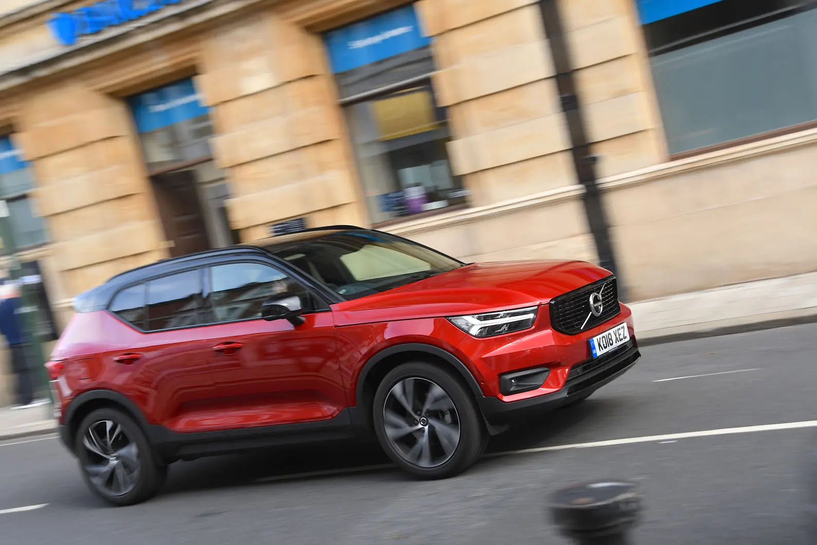 Volvo XC40 XC40 2.0 T4 AWD R-Design Geartronic 1