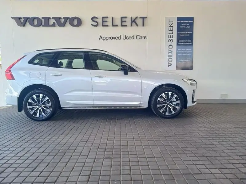 Volvo XC60 XC60 2.0 B6 Mild Hybrid AWD R-Design Geartronic 5
