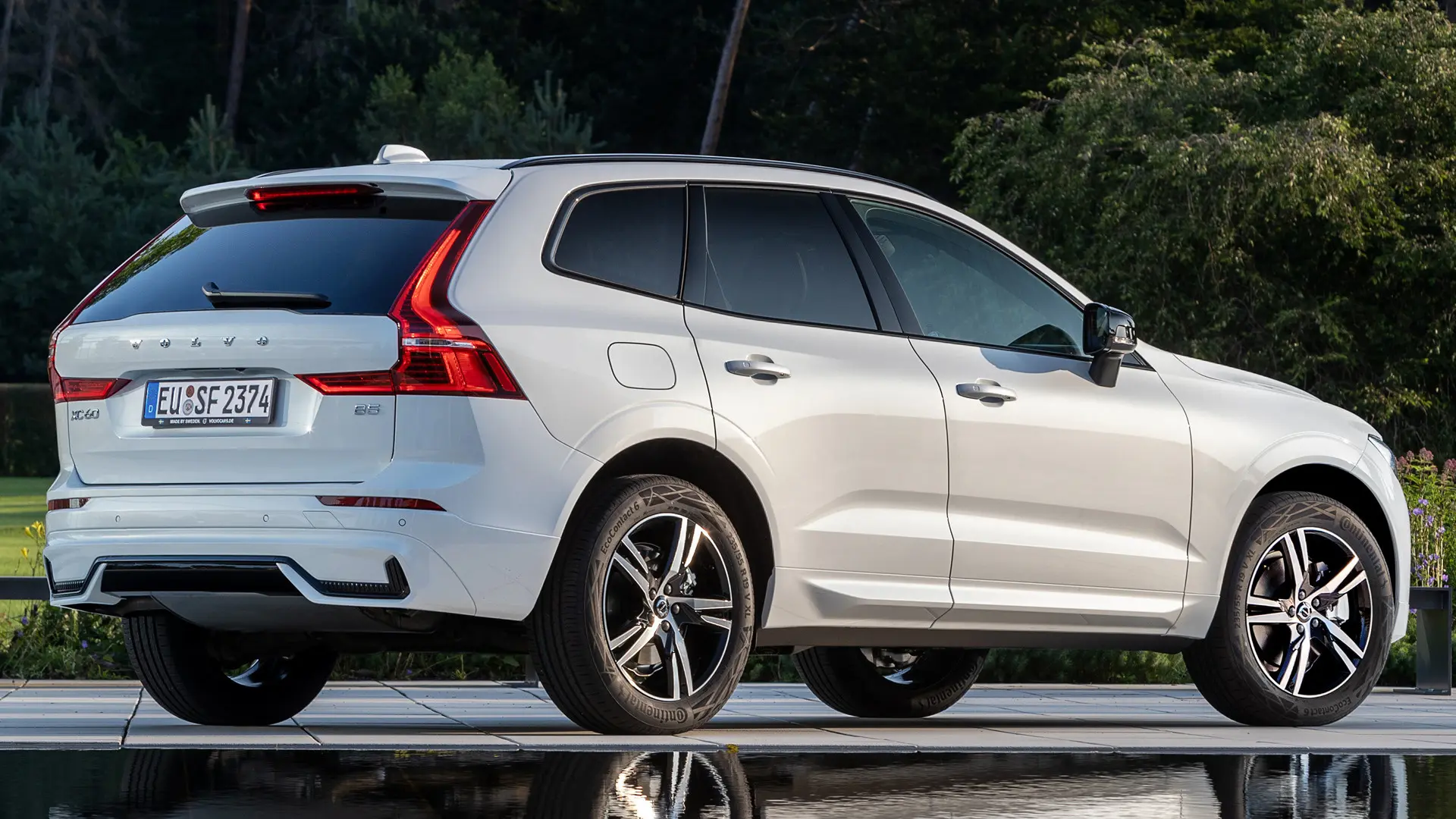 Volvo XC60 XC60 2.0 D B4 AWD Mild Hybrid R-Design Geartronic 3