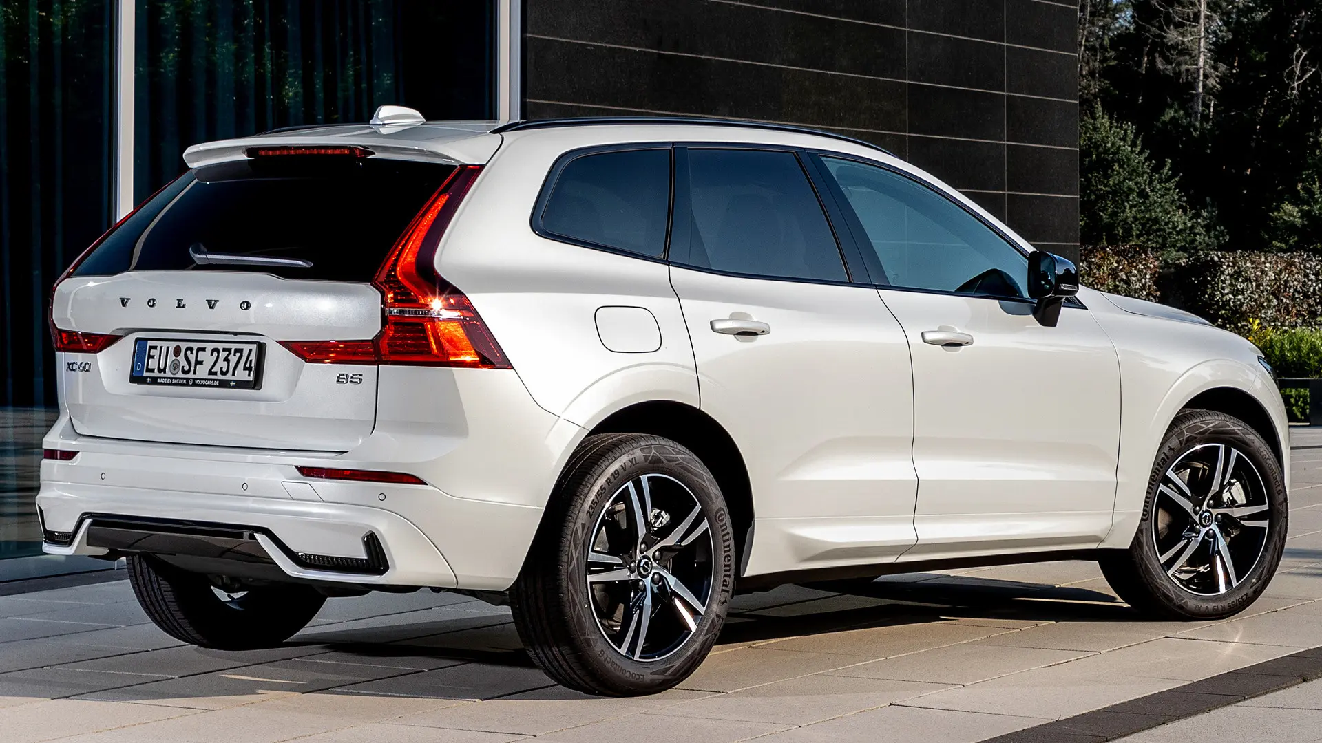 Volvo XC60 XC60 2.0 D B4 AWD Mild Hybrid R-Design Geartronic 5