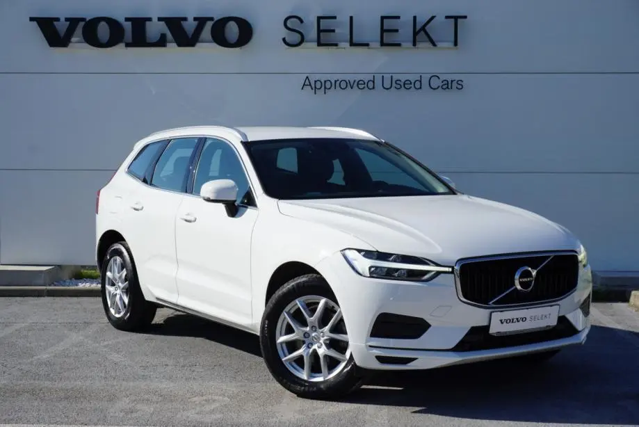 Volvo XC60 XC60 2.0 D B4 AWD Momentum Geartronic 3