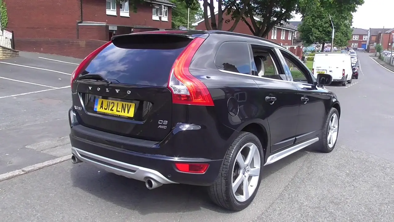Volvo XC60 XC60 2.0 D D3 R-Design Geartronic 3