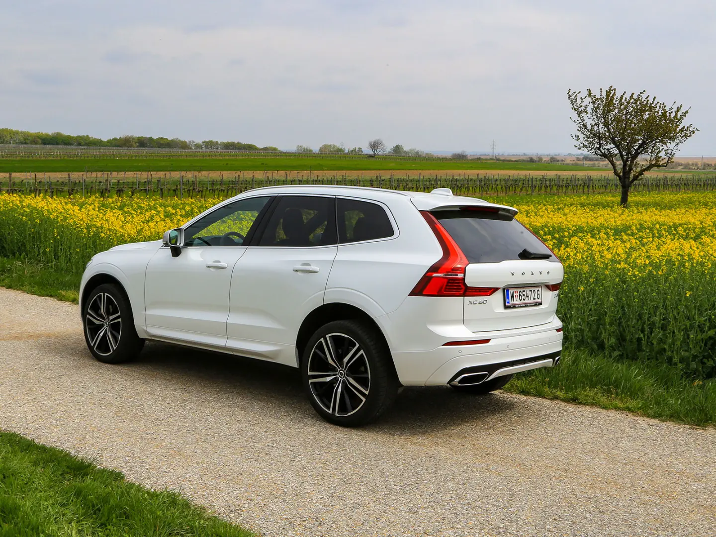 Volvo XC60 XC60 2.0 D D4 AWD R-Design Geartronic 3