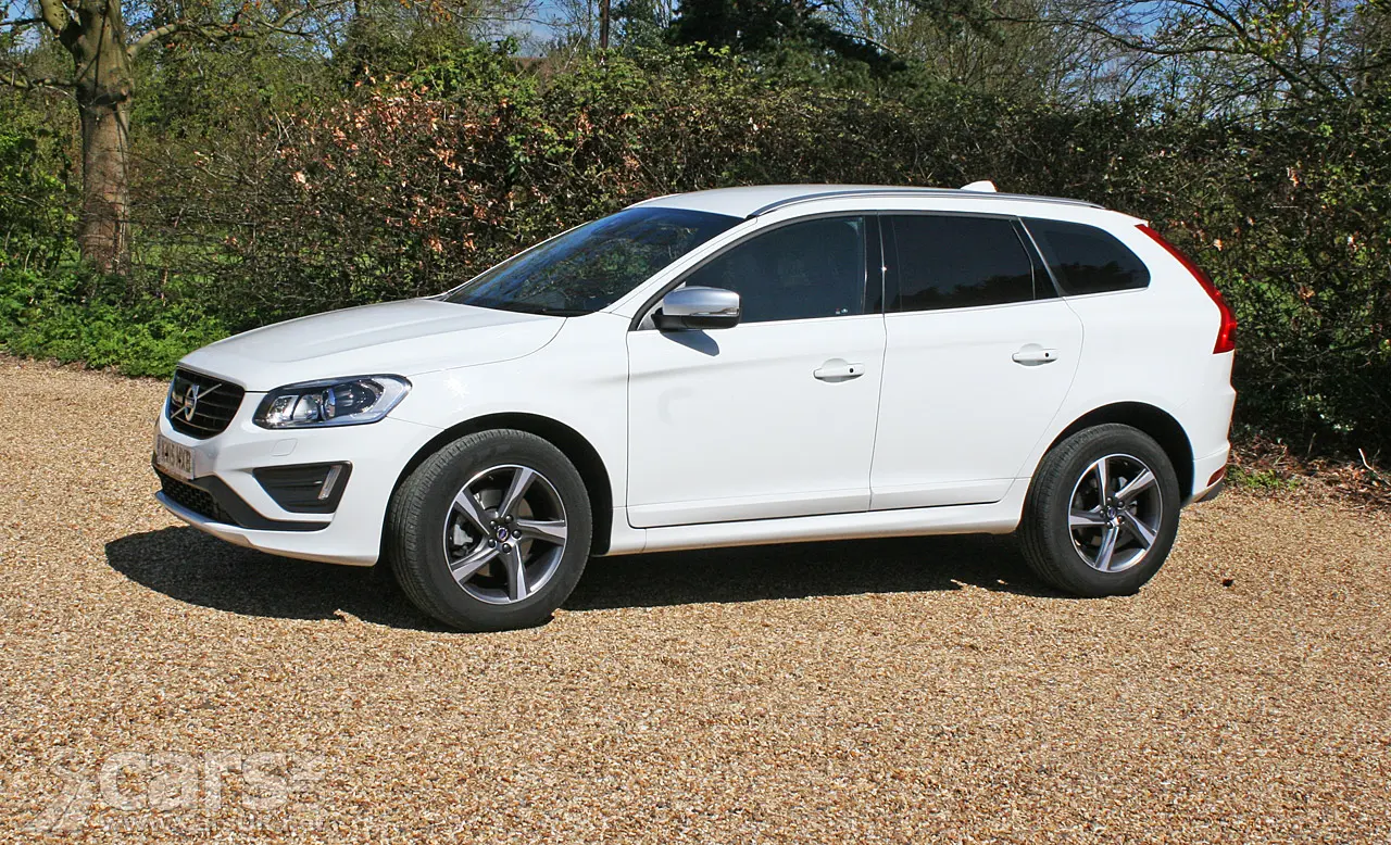 Volvo XC60 XC60 2.0 D D4 R-Design Plus Geartronic 2