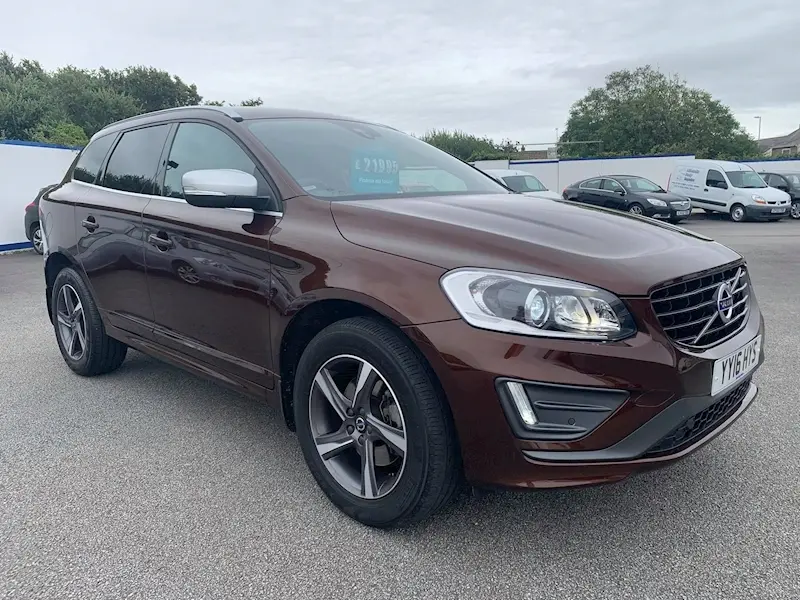 Volvo XC60 XC60 2.0 D D4 R-Design Plus Geartronic 3