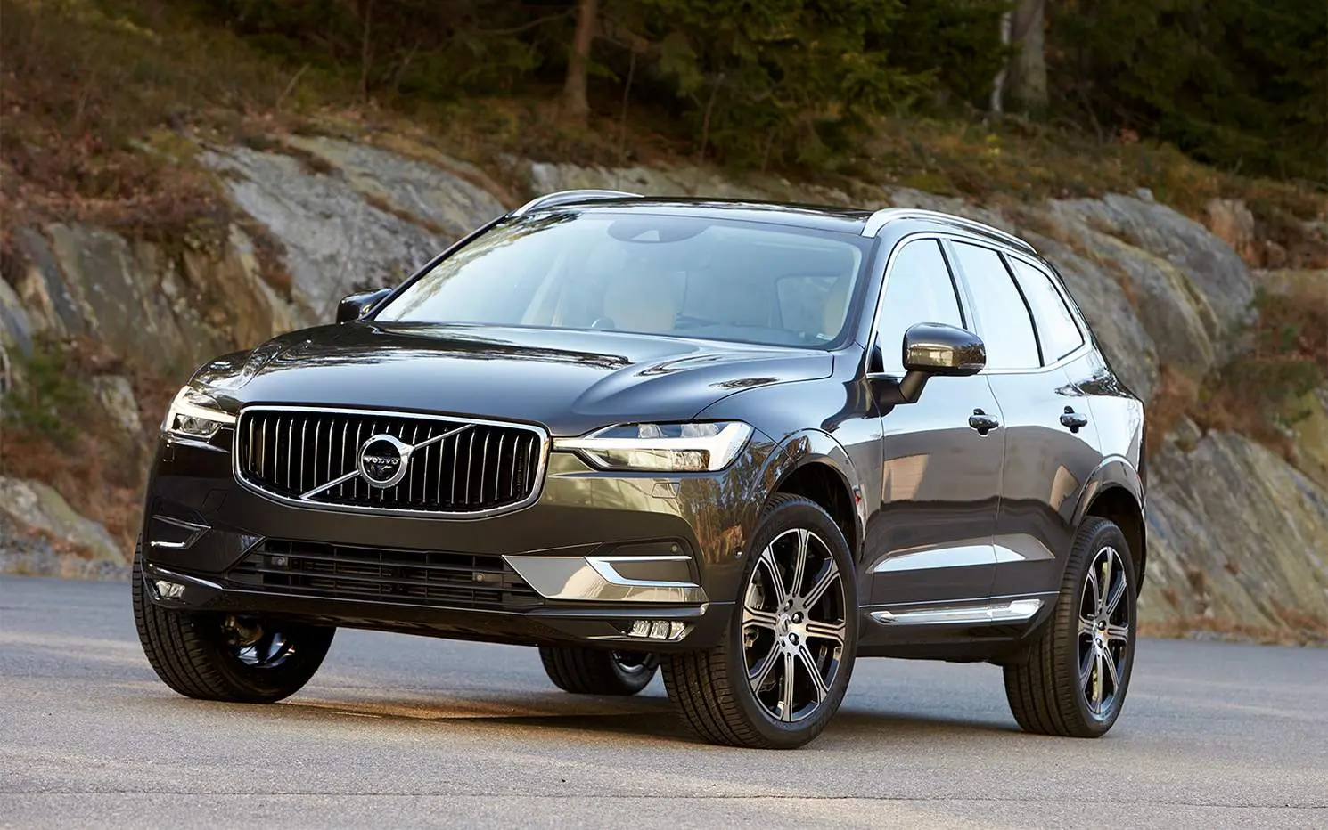 Volvo XC60 XC60 2.0 T6 AWD R-Design Geartronic 0