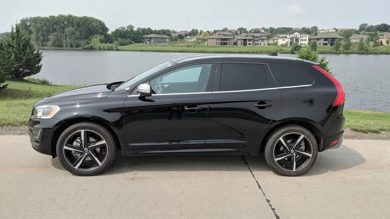 Volvo XC60 XC60 2.0 T6 AWD R-Design Plus Geartronic 3