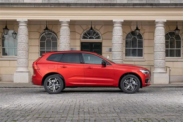 Volvo XC60 XC60 2.0 T8 Hybrid AWD Inscription Geartronic 5