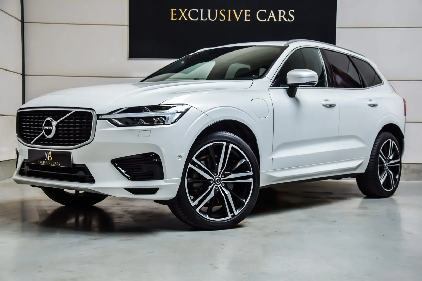 Volvo XC60 XC60 2.0 T8 Hybrid AWD Plug-In R Design Geartronic 5