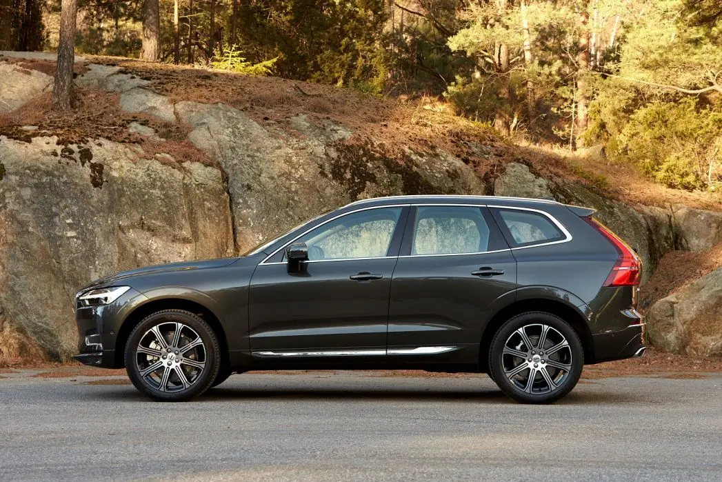 Volvo XC60 XC60 2.0 T8 Hybrid AWD R-Design Geartronic 6