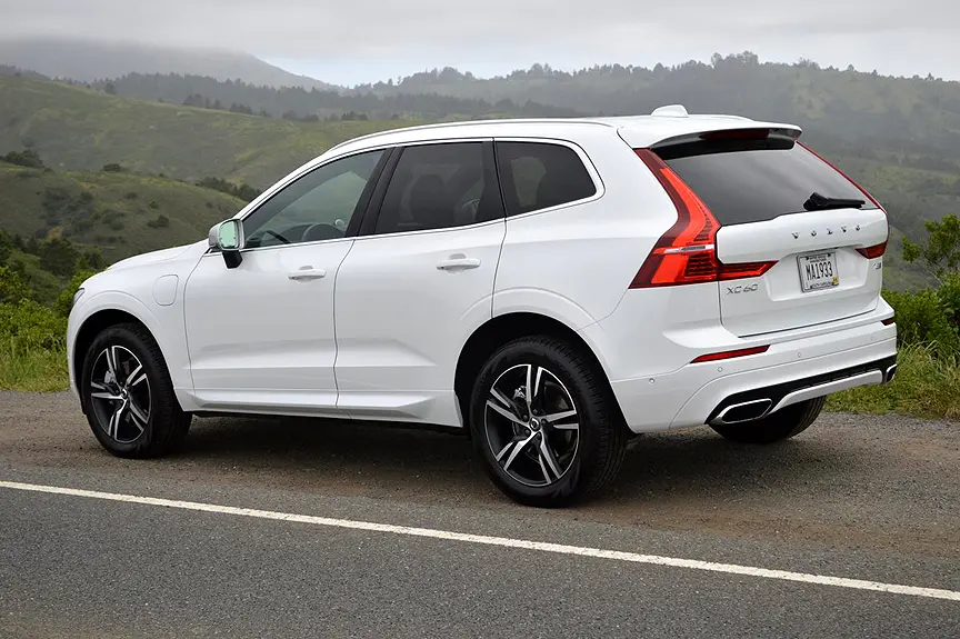Volvo XC60 XC60 2.0 T8 Hybrid AWD R-Design Geartronic 5